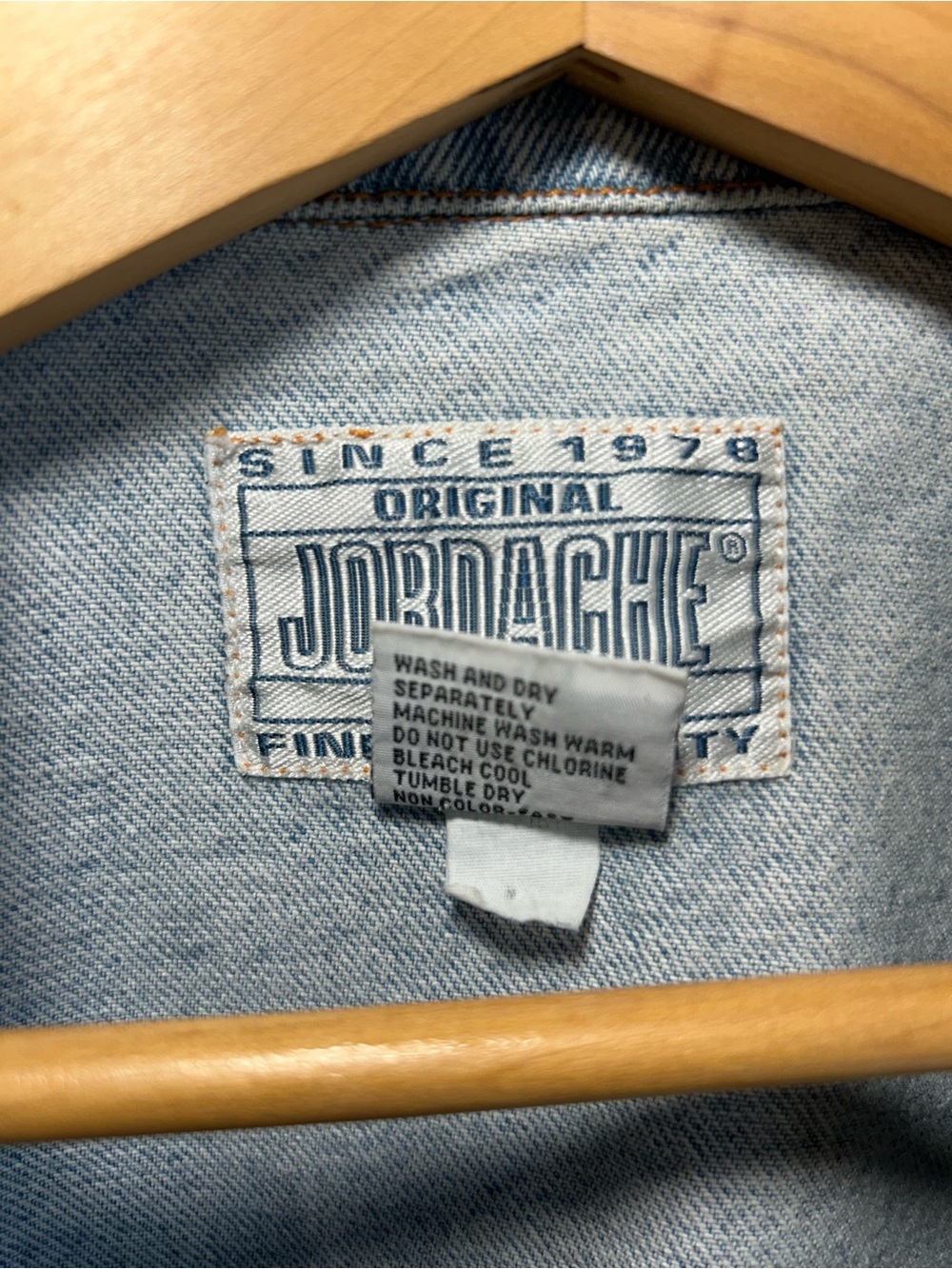 Vintage Y2K Jordache Light Blue Denim Jean Jacket size medium - Picture 5 of 12